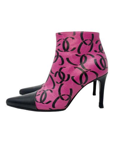 Chanel CC Logo Magenta Leather Ankle Boots, AW00, 35.5 EU